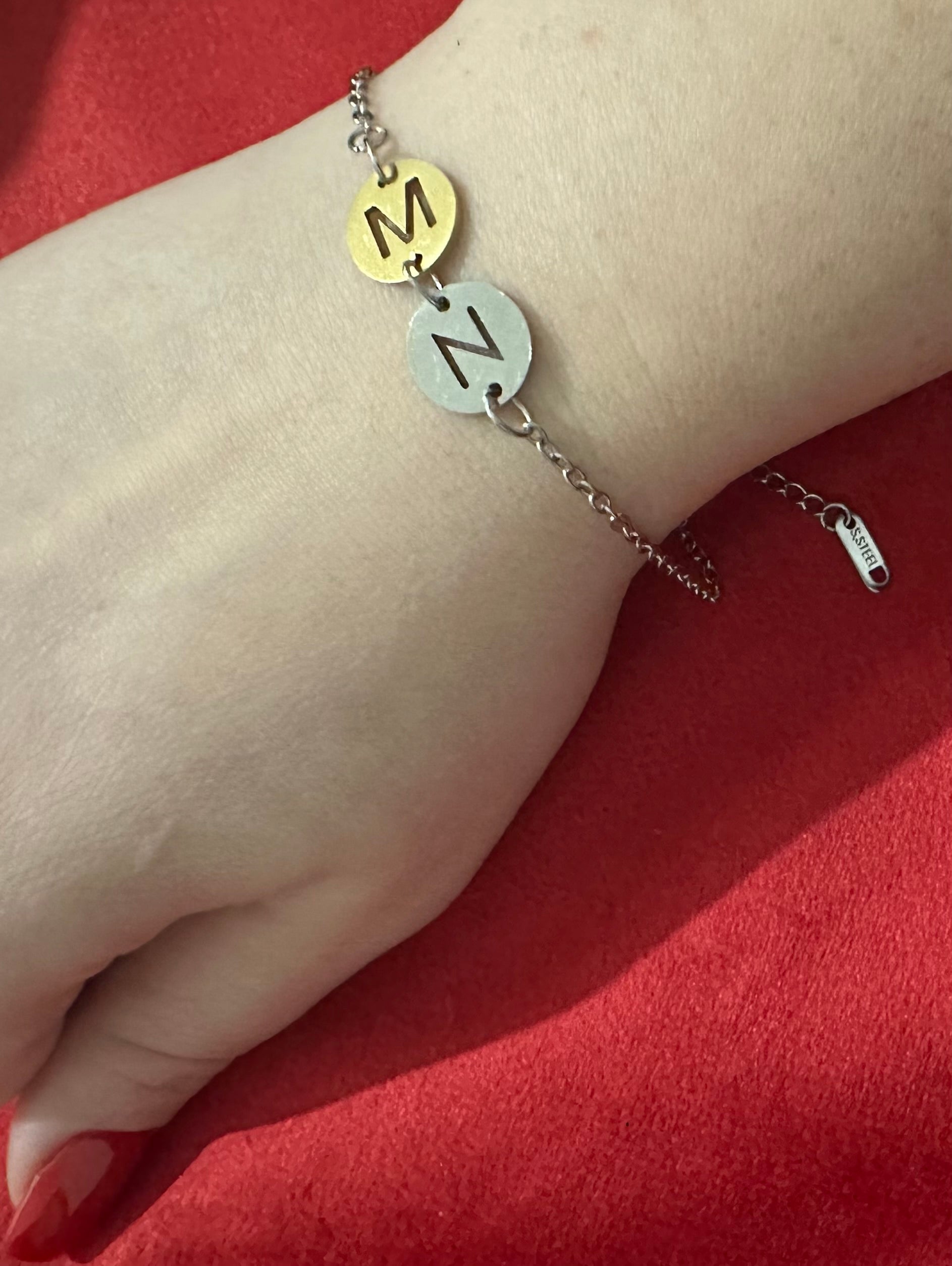 Bracciale unisex con lettera personalizzata