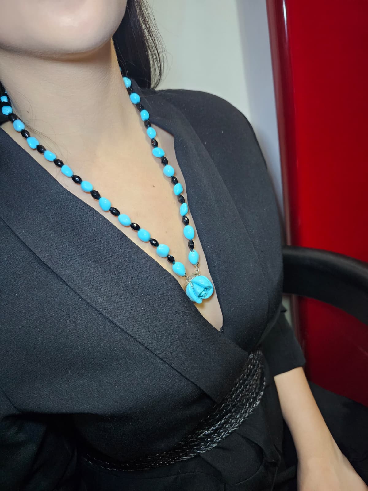 Collana in turchese con pendente a fiore e argento 925