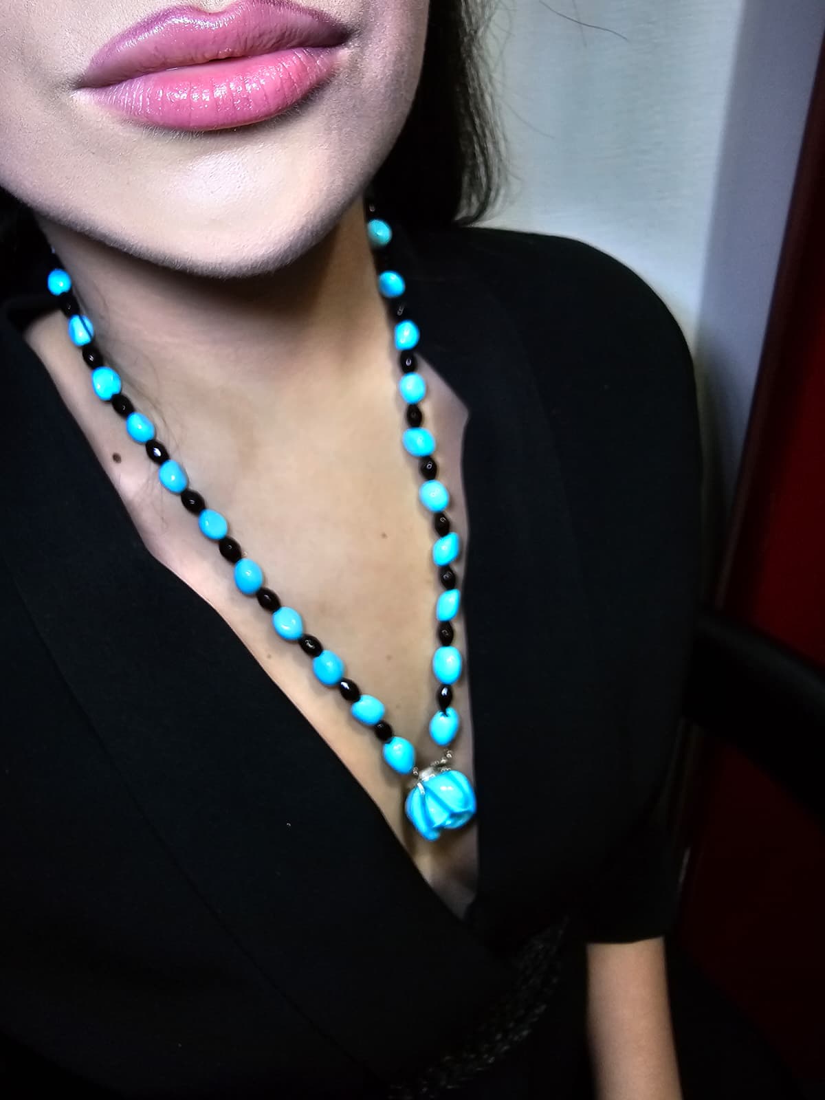 Collana in turchese con pendente a fiore e argento 925