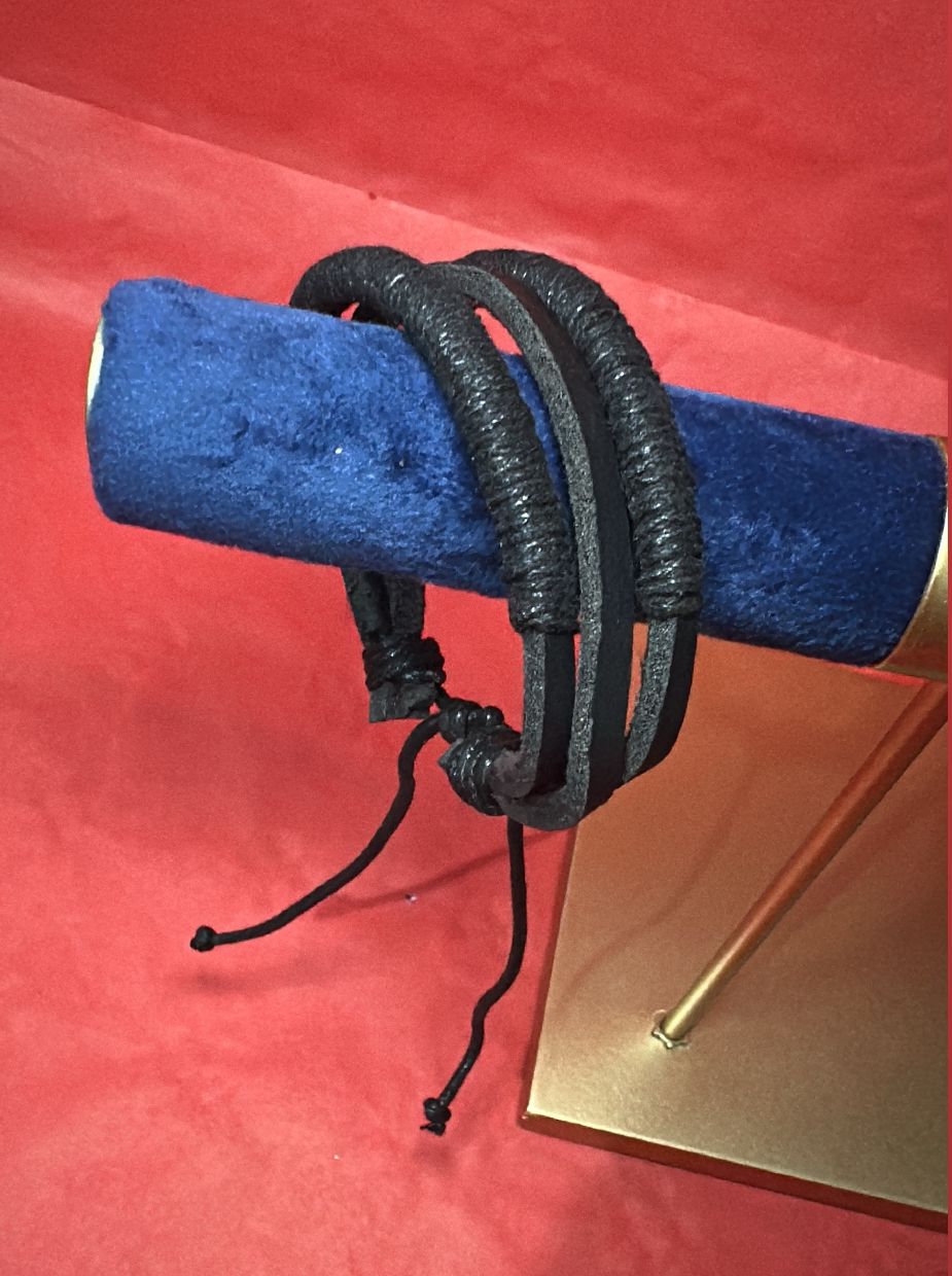 Set bracciale uomo in pelle sintetica con chiusura regolabile