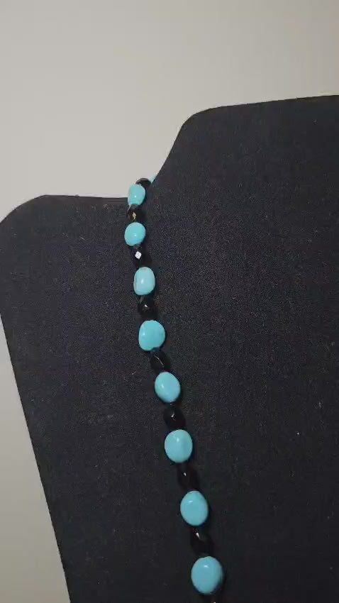 Collana in turchese con pendente a fiore e argento 925